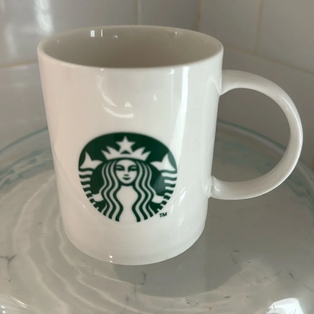 Starbucks Classic White Mug With Green Siran logo 2011 Coffee Tea 8oz